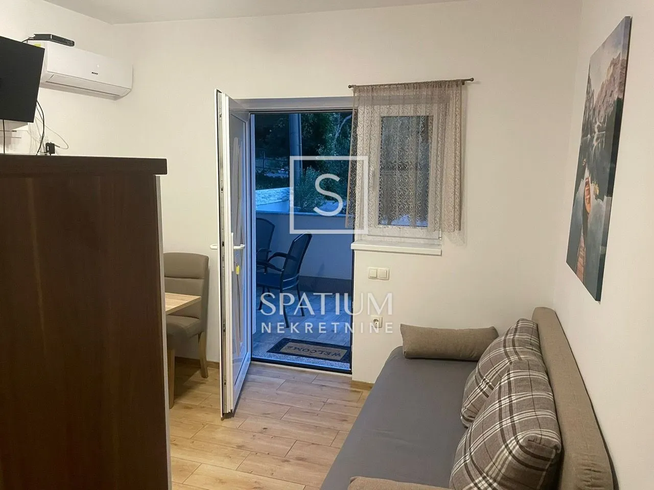 lukovo, kuća sa 4 apartmana i bazenom - slika 5