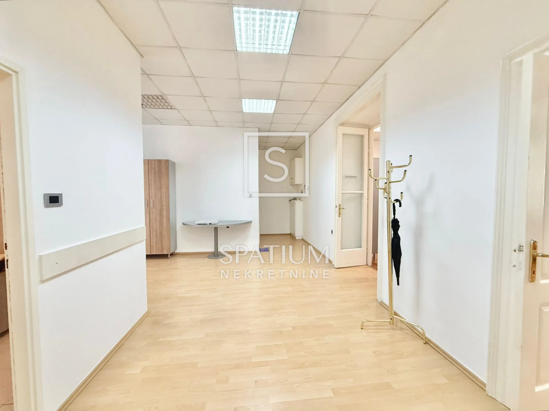 rijeka, stan u strogom centru grada - slika 6