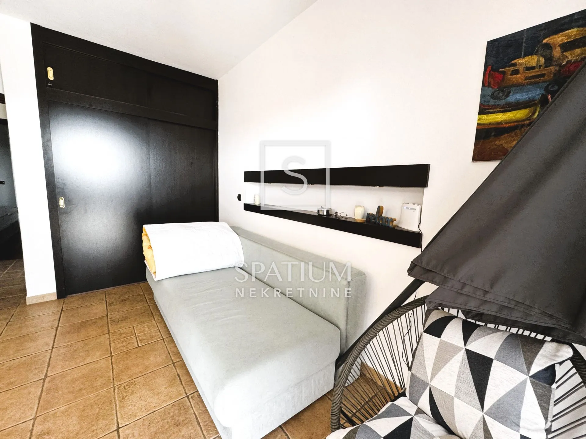 omišalj, kuća sa 6 apartmana na 150m od mora - slika 23