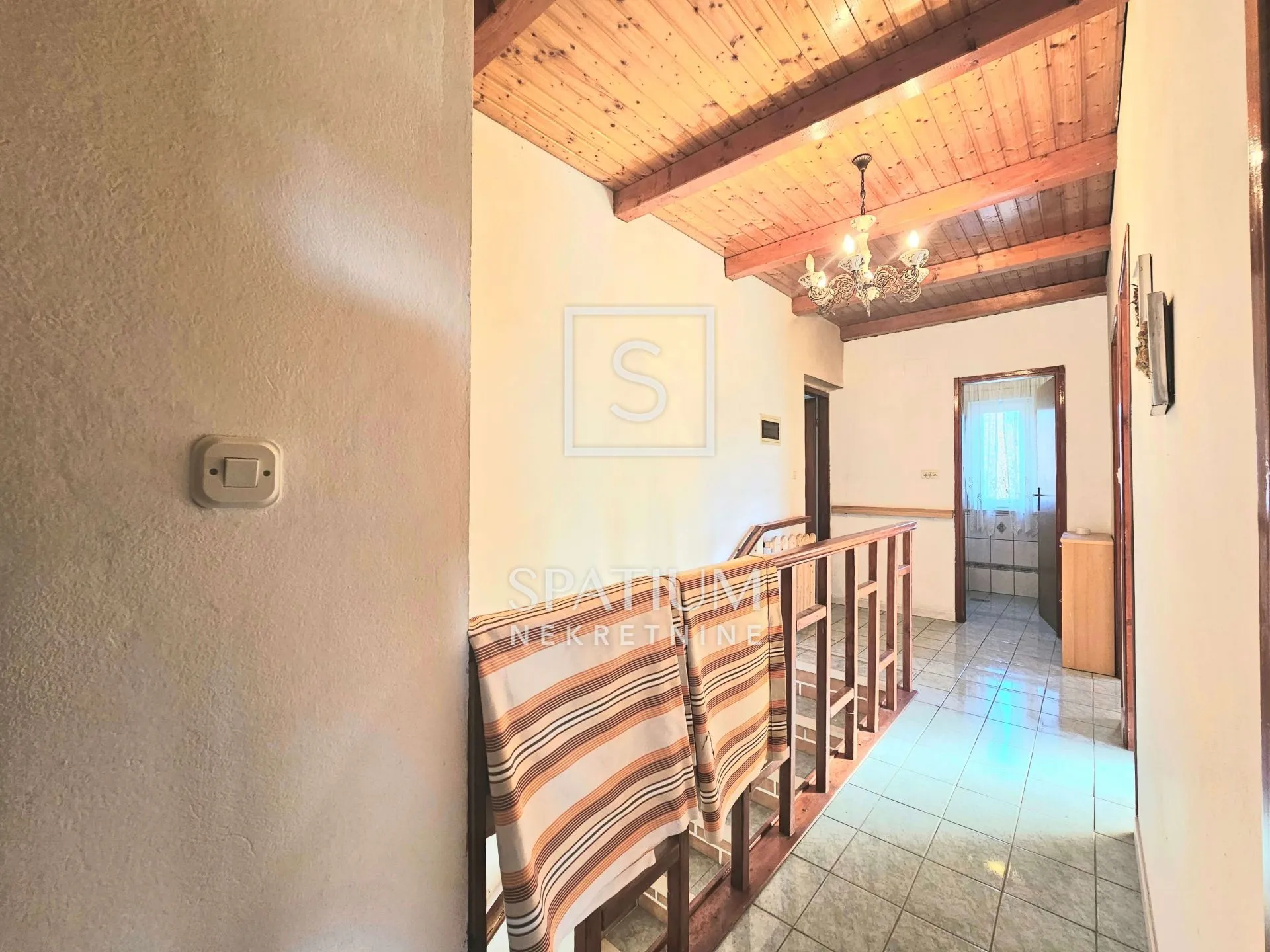 labin, samostojeća kuća - slika 9