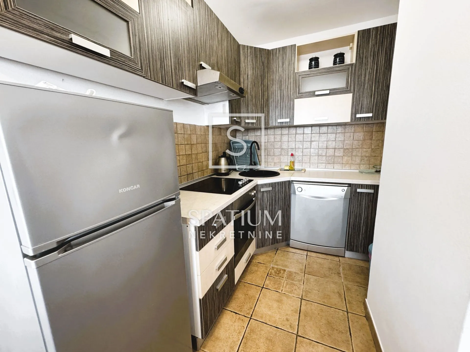 omišalj, kuća sa 6 apartmana na 150m od mora - slika 8