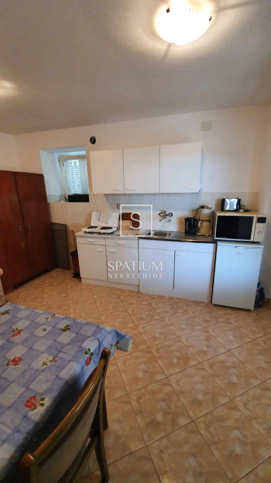 novi vinodolski, dvojna kuća sa četiri apartmana - slika 13