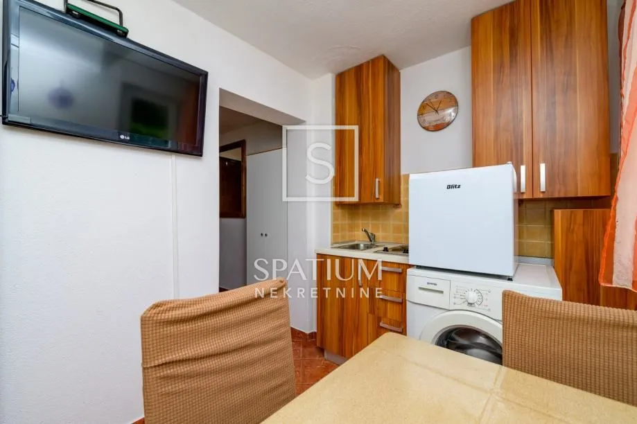 mali lošinj, etaža kuće s 3 apartmana blizu centra - slika 13