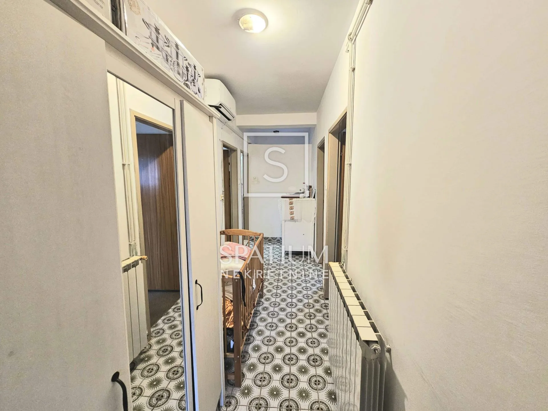 labin, samostojeća kuća s pogledom na more i velikim dvorištem - slika 9