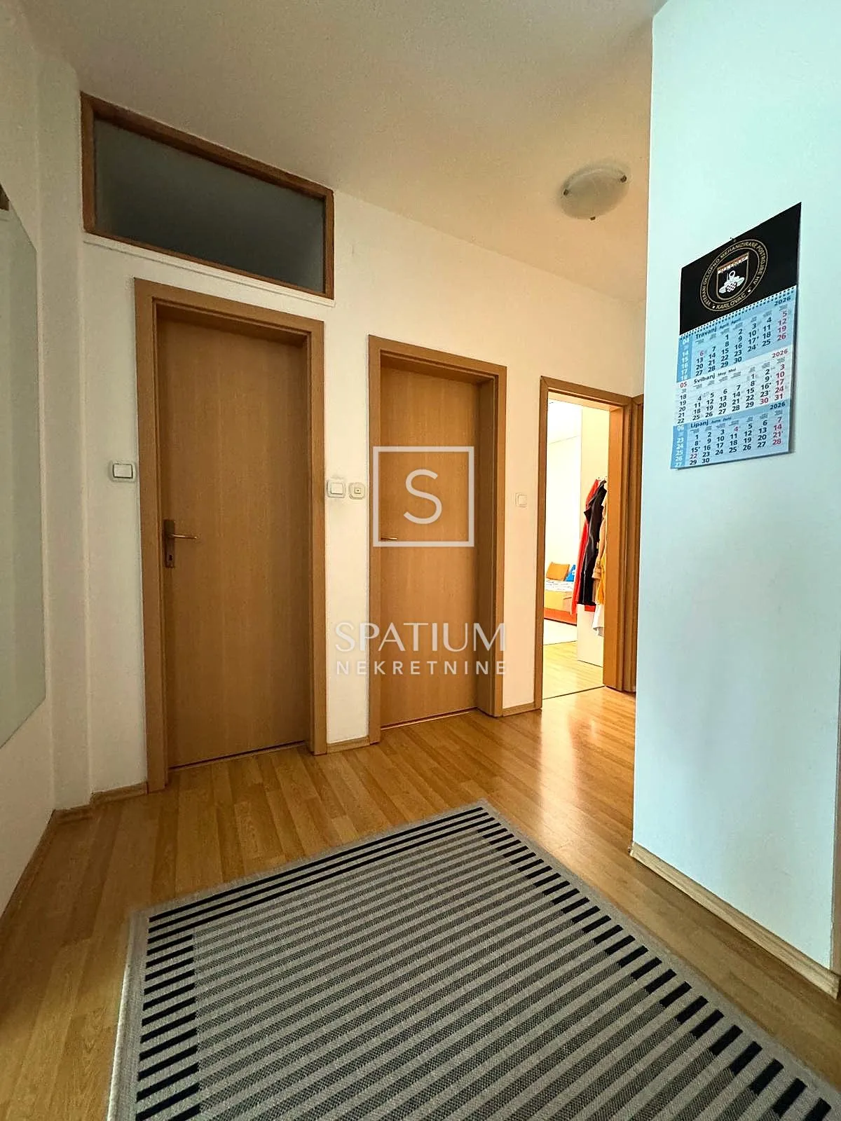 karlovac, stambeno - poslovna kuća s tri stana - slika 5