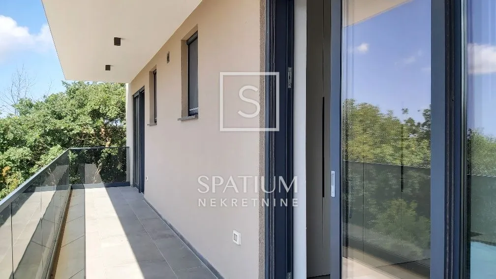 svetvinčenat, luksuzna novogradnja na mirnoj lokaciji - slika 18