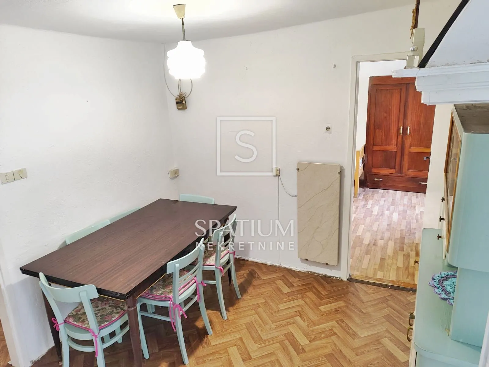 buje, kamena kuća u starogradskoj jezgri s panoramskim pogledom - slika 8