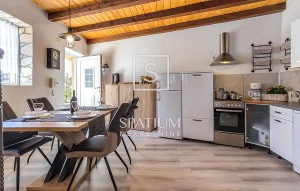 novi vinodolski, kuća s mini wellnessom - slika 4