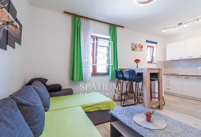 poreč, kuća s pet apartmana - slika 24