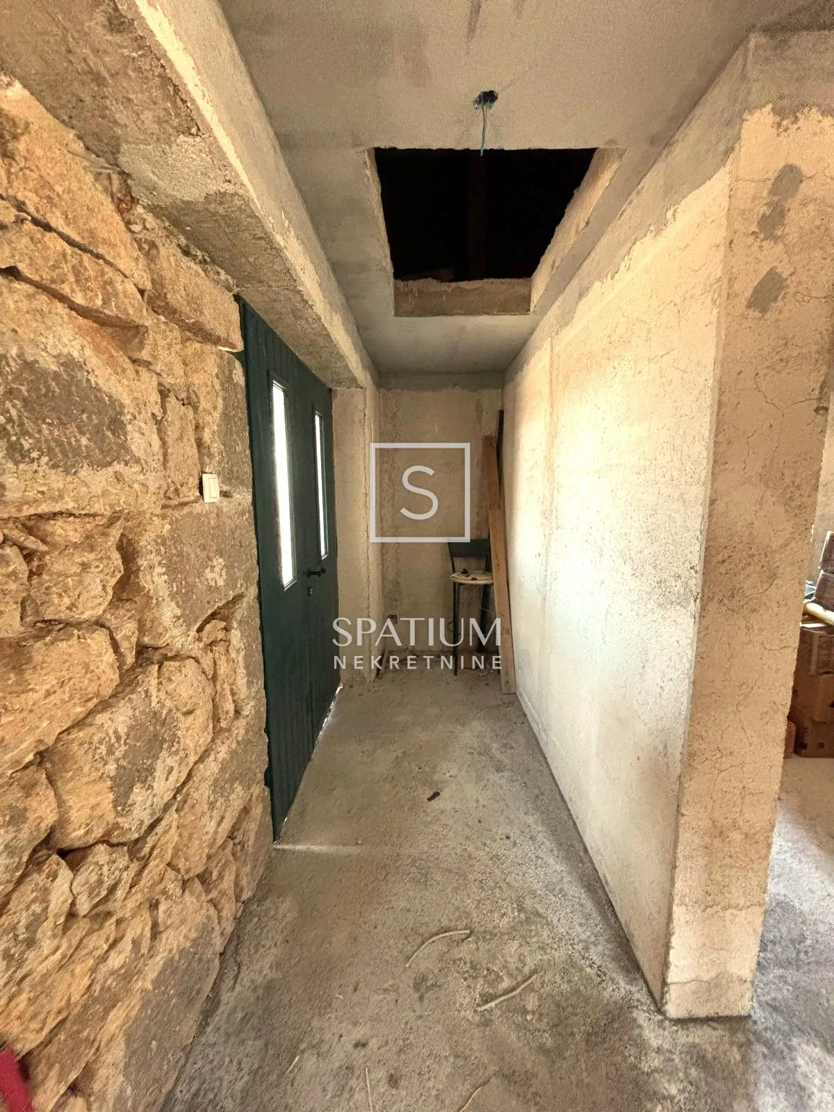 senj, jablanac, kamena kuća u fazi renovacije - slika 7