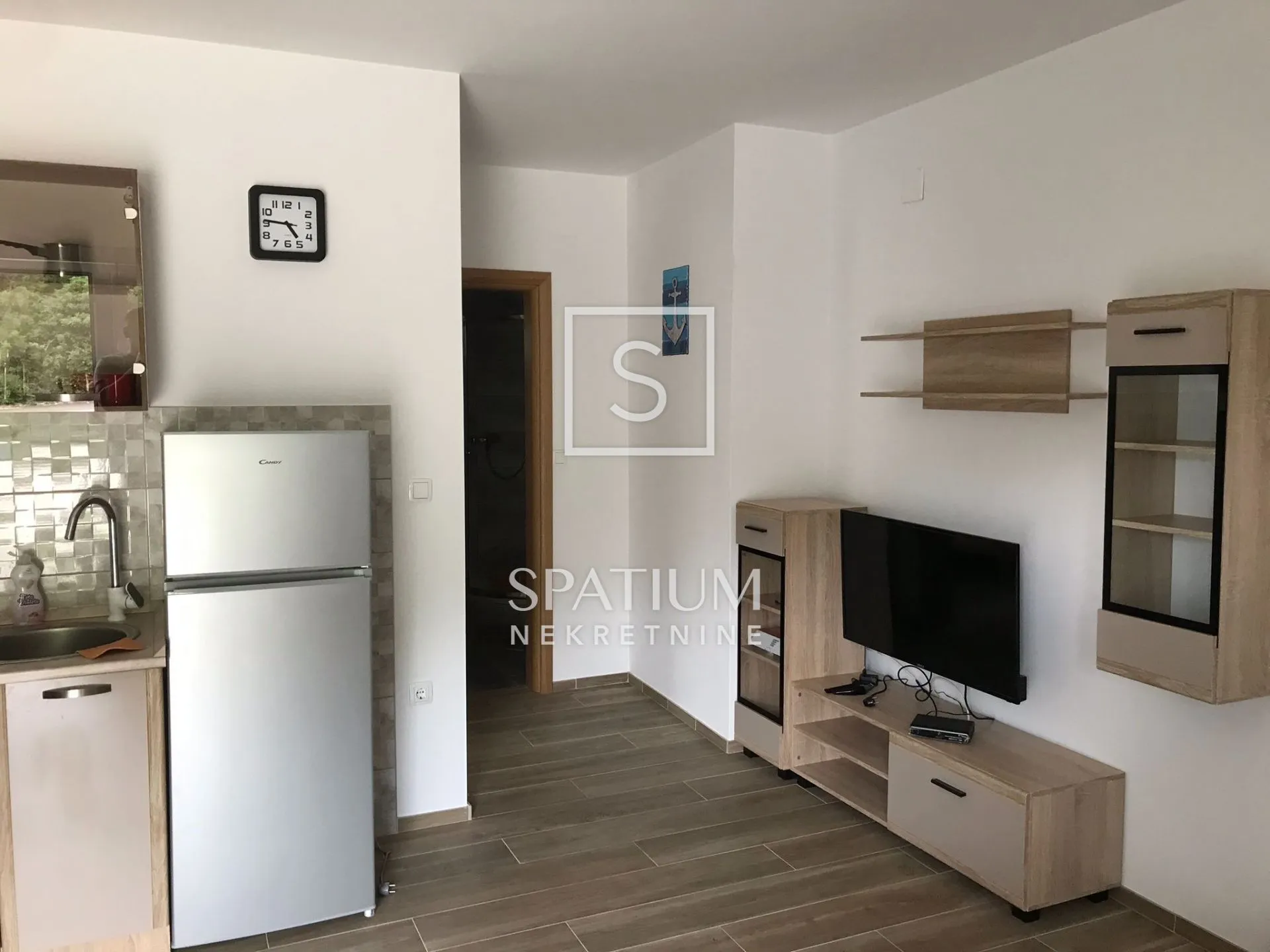 lukovo, kuća sa 4 apartmana i bazenom - slika 8