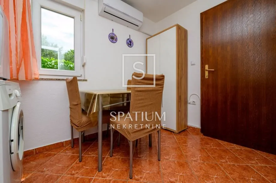 mali lošinj, etaža kuće s 3 apartmana blizu centra - slika 12