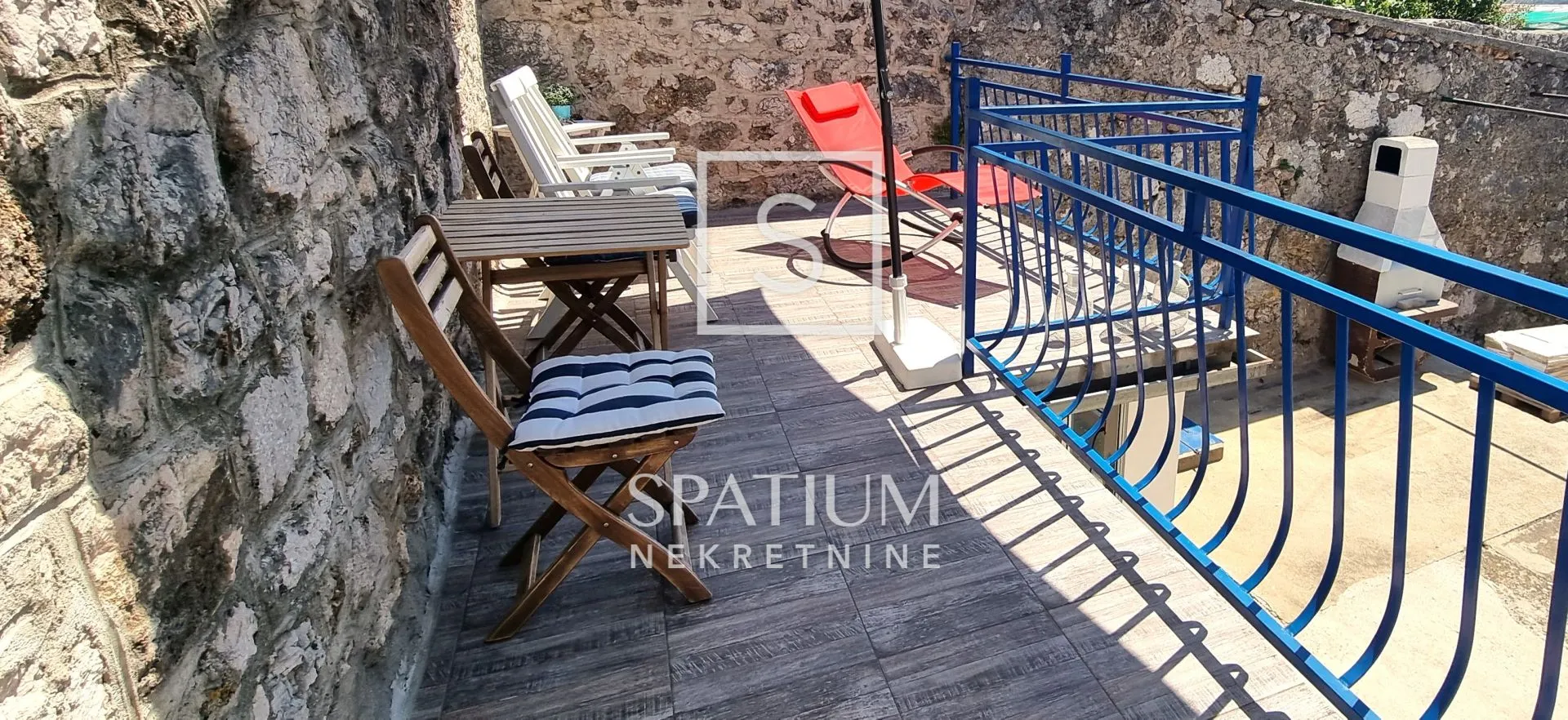 bribir, apartman u staroj kamenoj kući - slika 6