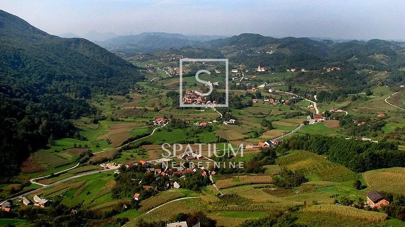 zlogonje, seosko imanje na brežuljku, za renovaciju - slika 5