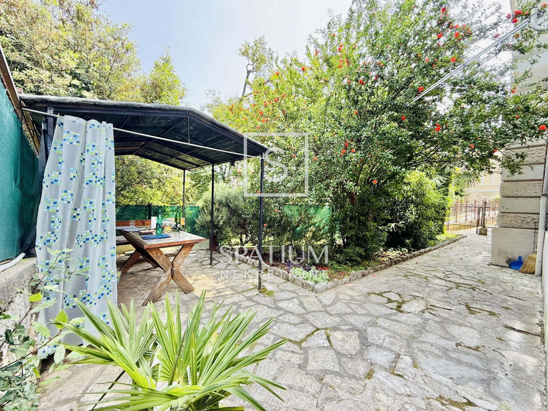 opatija, centar, garsonijera 30m od mora - slika 5