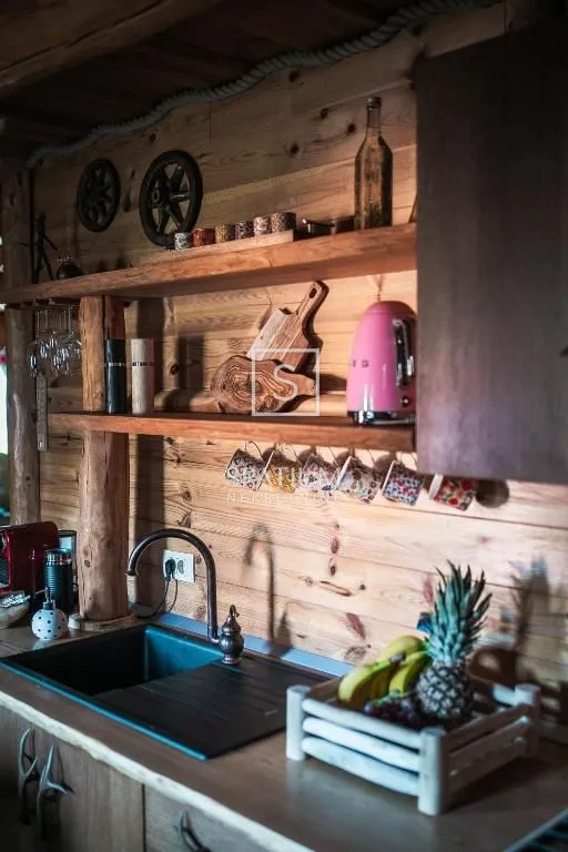 ravna gora, kupjak, imanje sa šumskom kućom, bazenom i welnessom - slika 5
