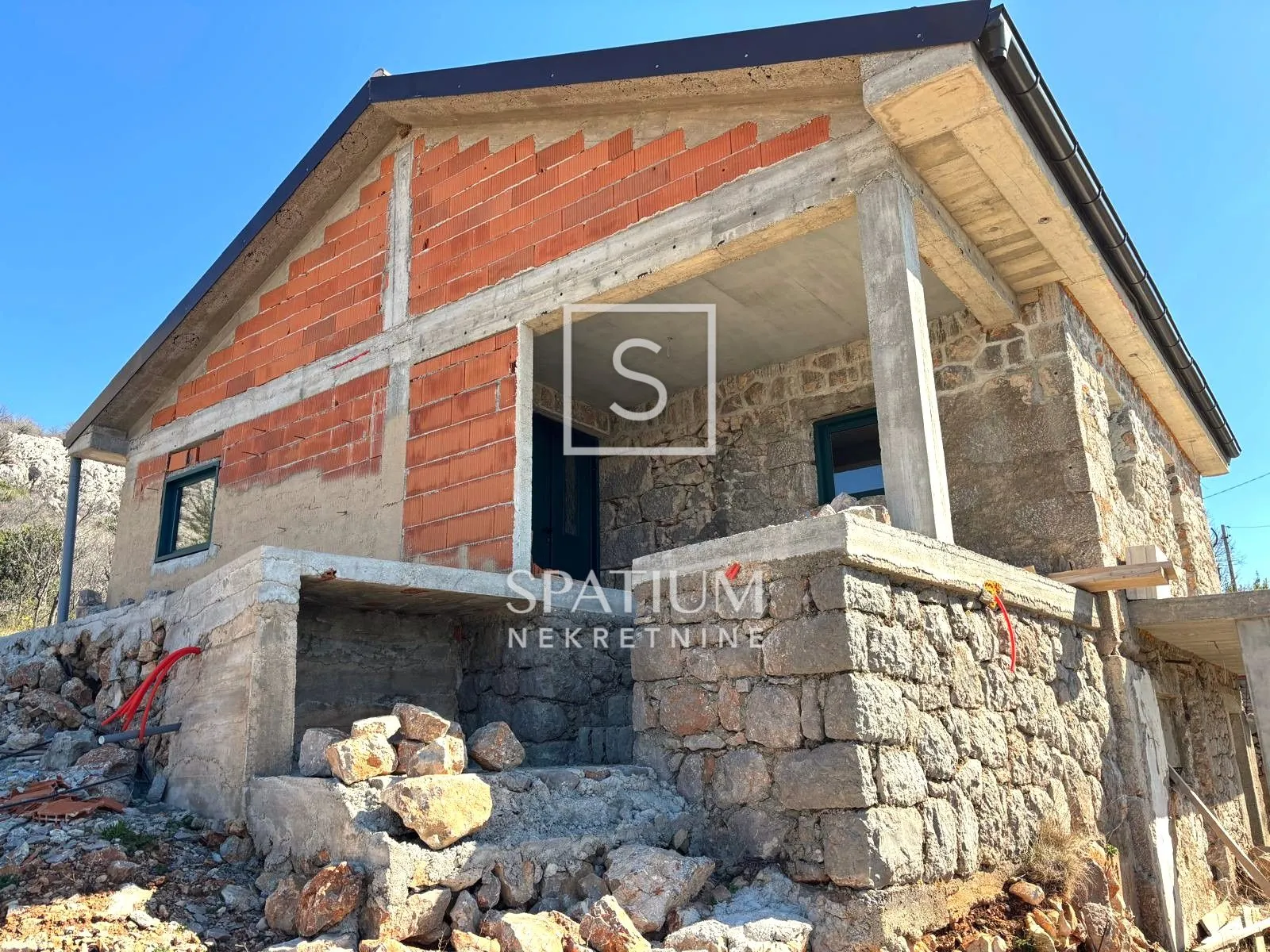 senj, jablanac, kamena kuća u fazi renovacije - slika 8