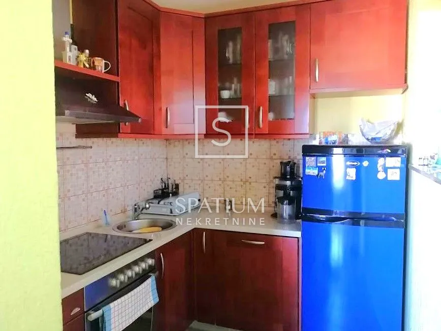 drenova, kuća s dva stana i garažom - slika 5