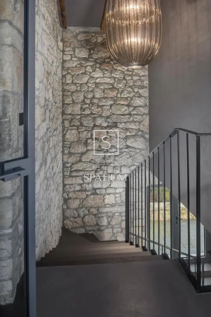 poreč, luksuzna autentična kamena vila - slika 17