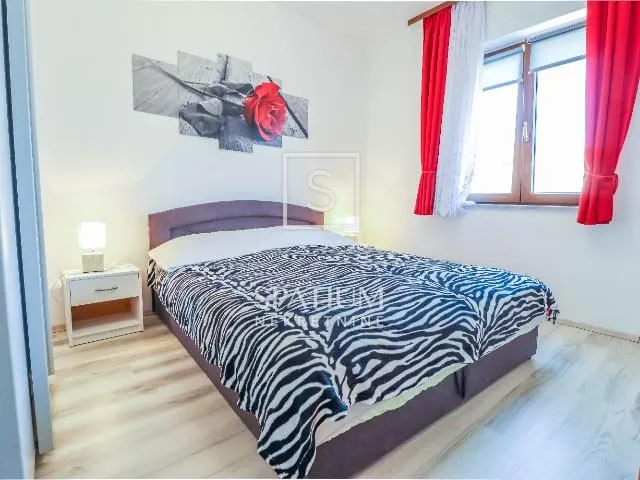 poreč, kuća s pet apartmana - slika 30