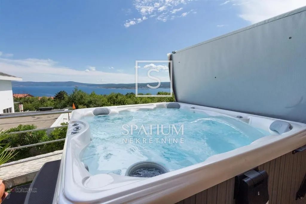 crikvenica, vila sa bazenom - slika 25
