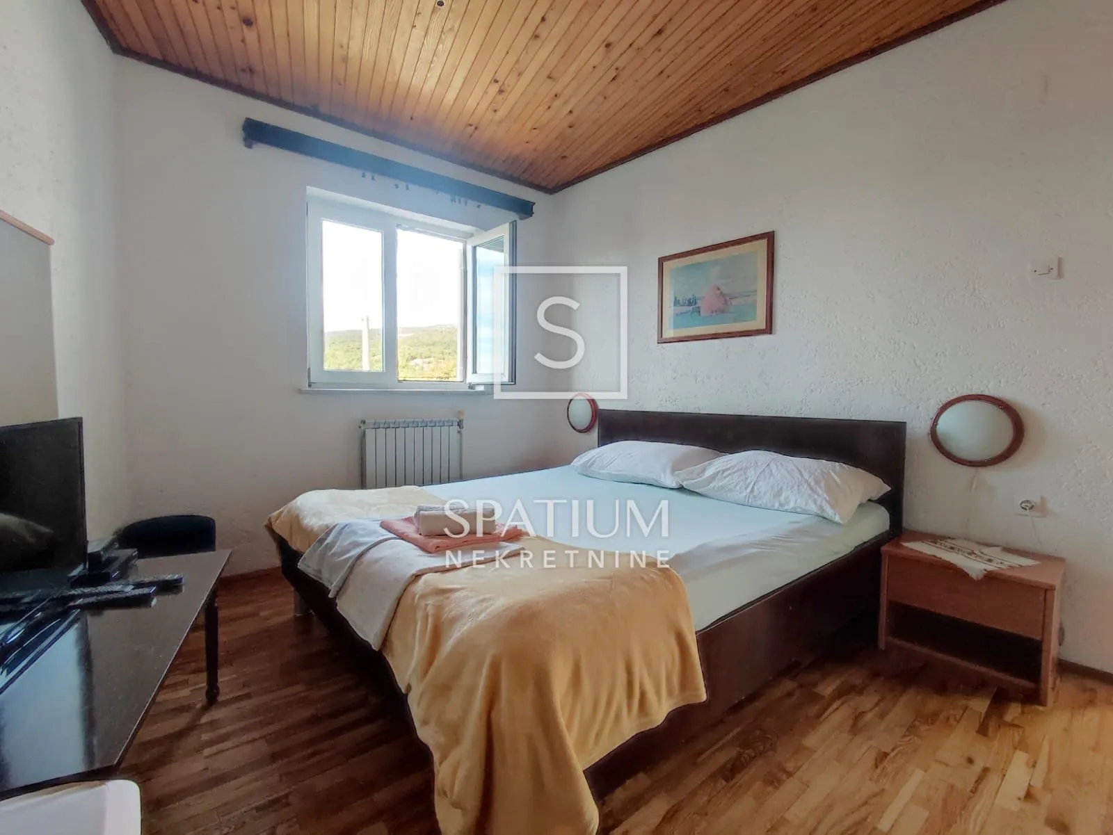 jadranovo, apartmanska kuća s pet stambenih jedinica - slika 2