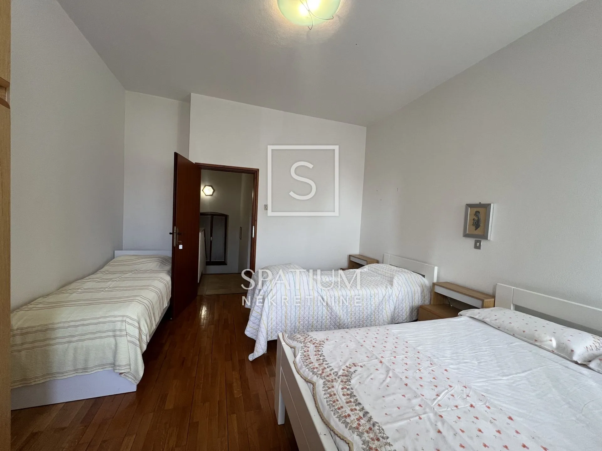 labin okolica, kuća u centru mjesta - slika 2
