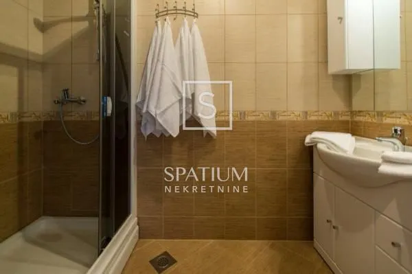 novi vinodolski, apartmanska kuća s bazenom - slika 5