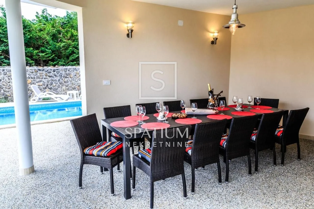 ika, predivna vila s apartmanima i bazenom - slika 19