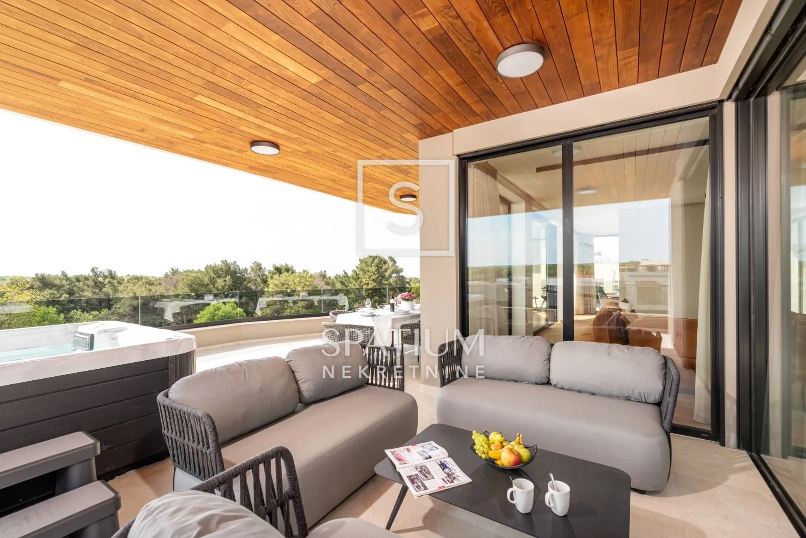 poreč, luksuzni penthouse 600 m od mora s jacuzzijem i panoramskim pogledom - slika 12