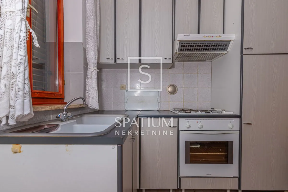crikvenica, dvije apartmanske kuće i maslinik - slika 12