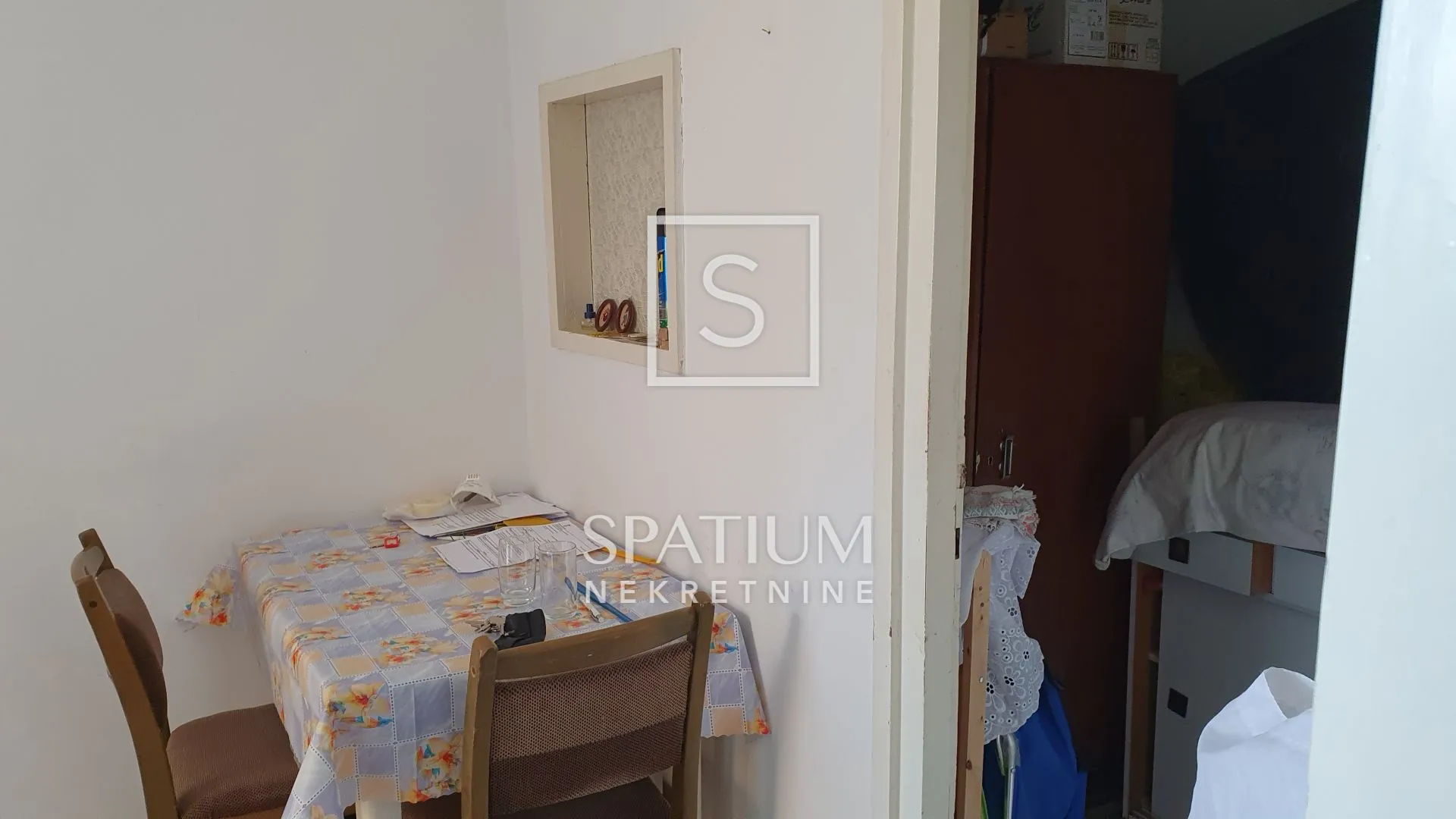 novi vinodolski, dvojna kuća sa četiri apartmana - slika 7