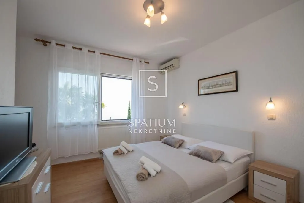 opatija, vila sa četiri stana na vrhunskoj lokaciji - slika 14