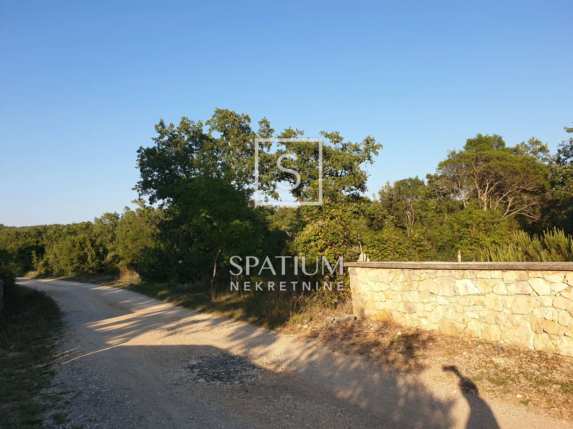 otok krk, vrh - poljoprivredno zemljište - slika 3
