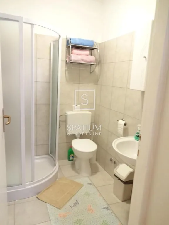 novi vinodolski, klenovica, apartmanska kuća s bazenom - slika 4
