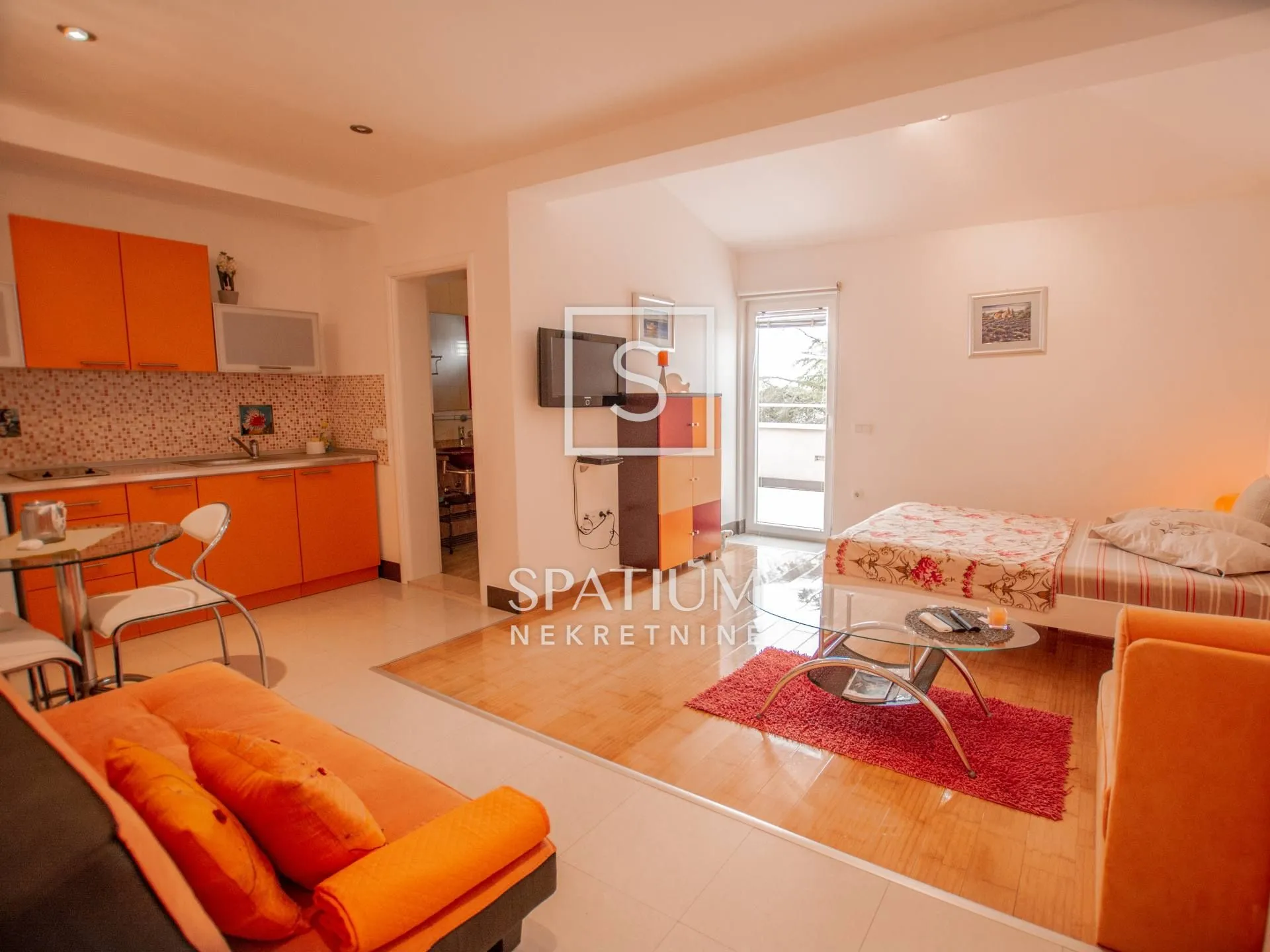 poreč, vila s 10 apartmana, bazen, 500 m od mora - slika 4