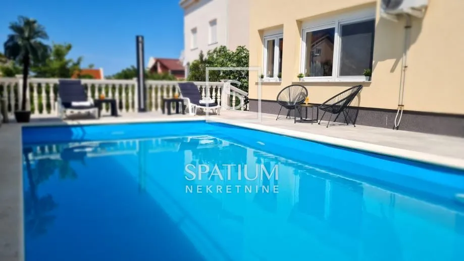 karlobag, apartmanska kuća s bazenom - slika 13