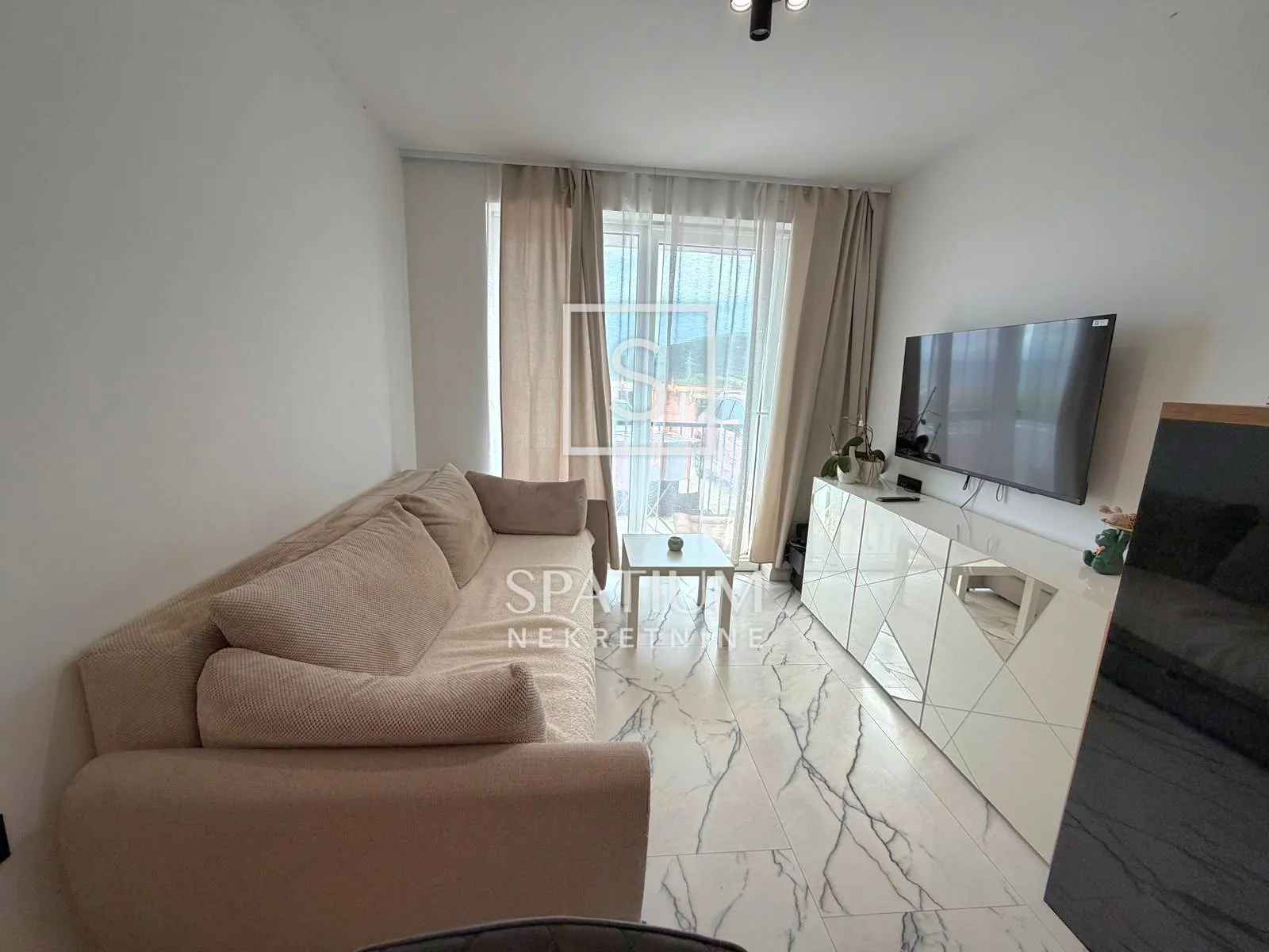 crikvenica, kuća s četiri apartmana i bazenom - slika 3