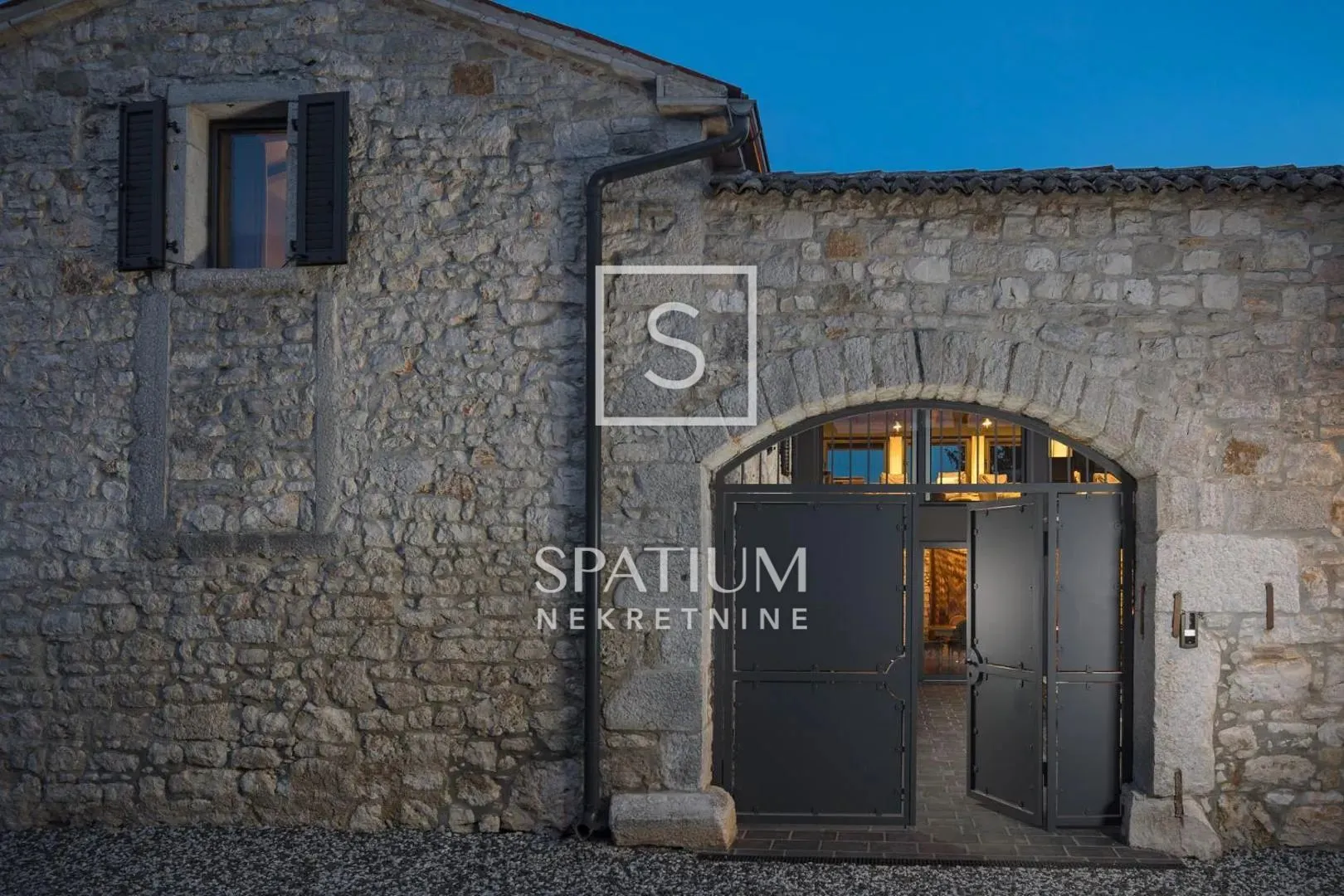 poreč, luksuzna autentična kamena vila - slika 39