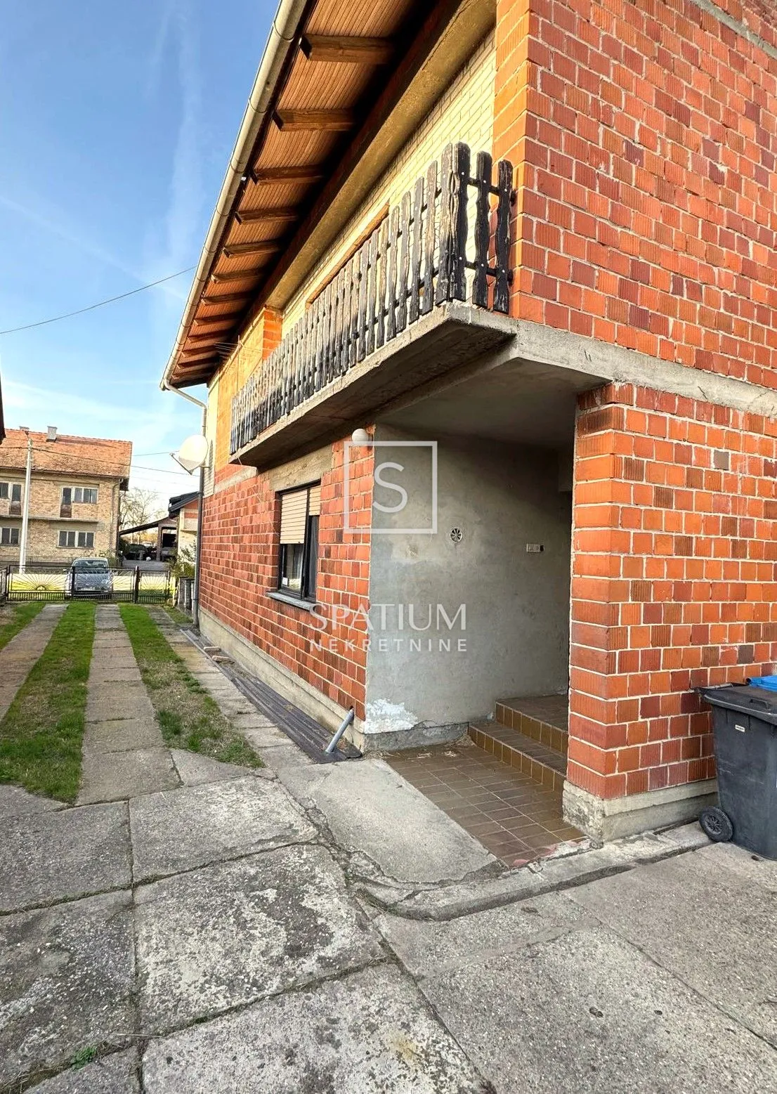 mahovo, imanje s kućom i gospodarskim objektima - slika 3