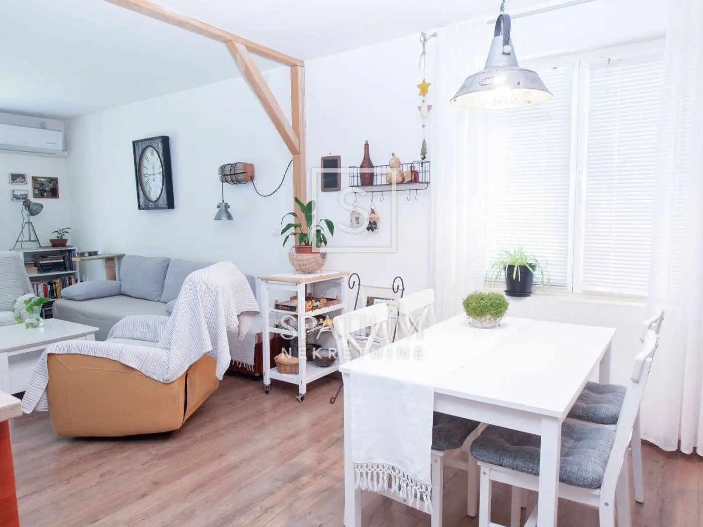 tuk, samostojeća kuća - slika 6