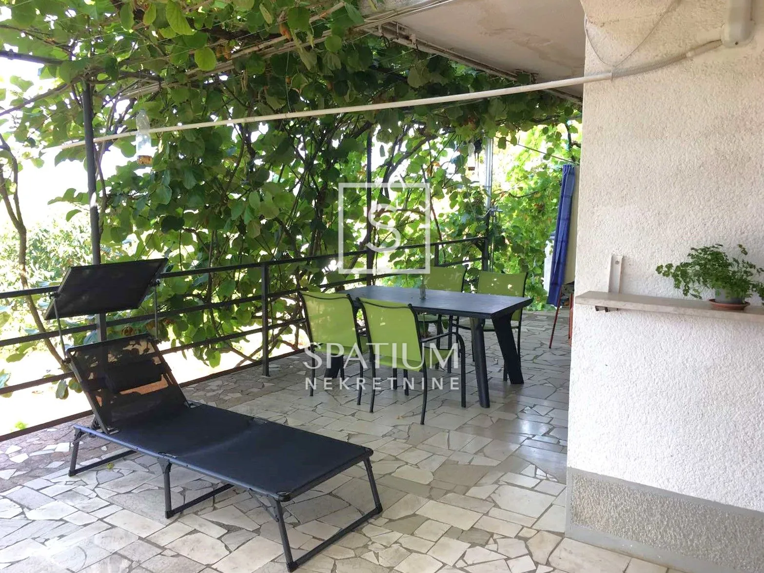 trget, kuća s lijepim pogledom - slika 4