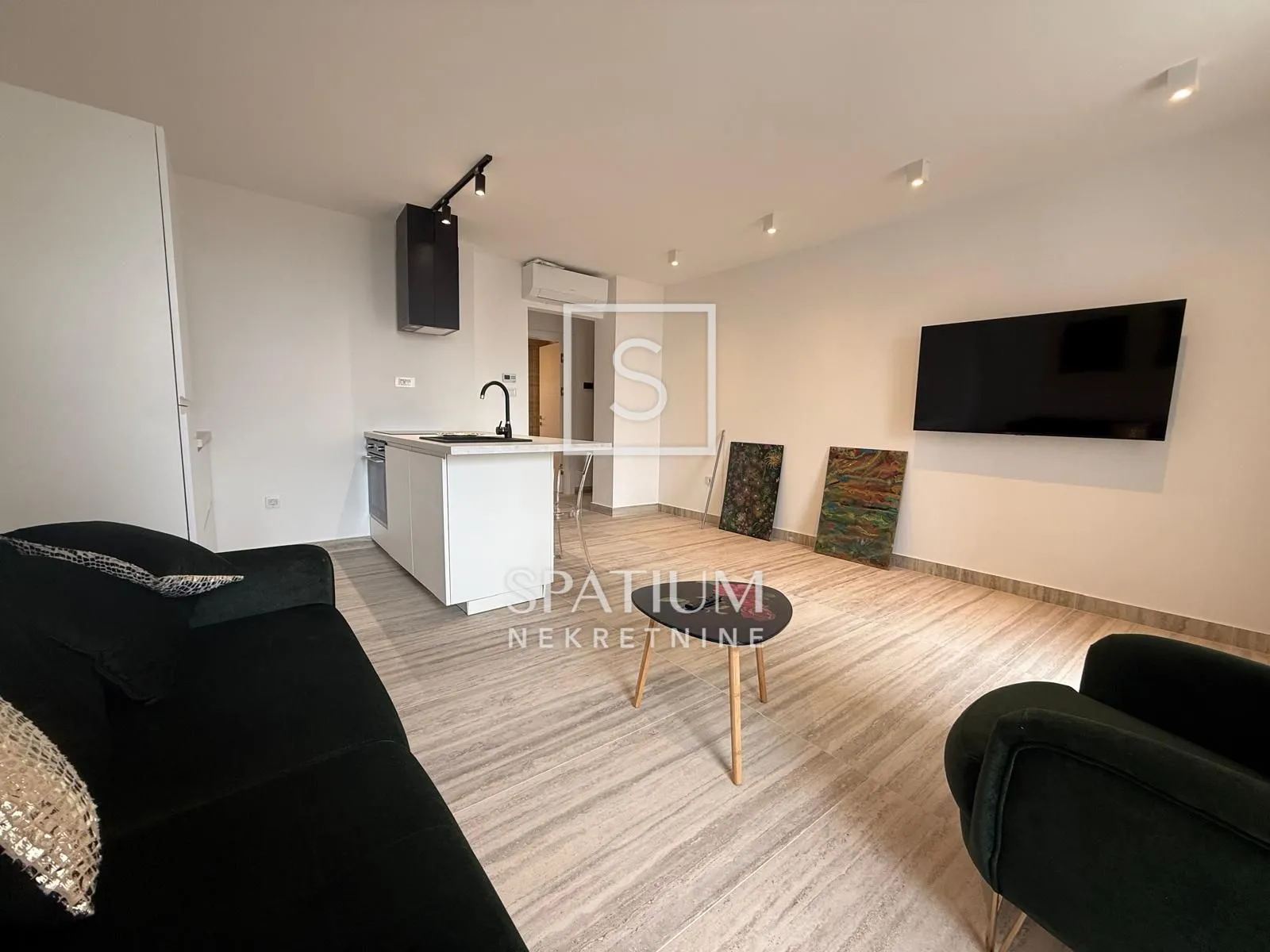 podmurvice, kuća s pet stanova i odvojenim studio apartmanom - slika 9