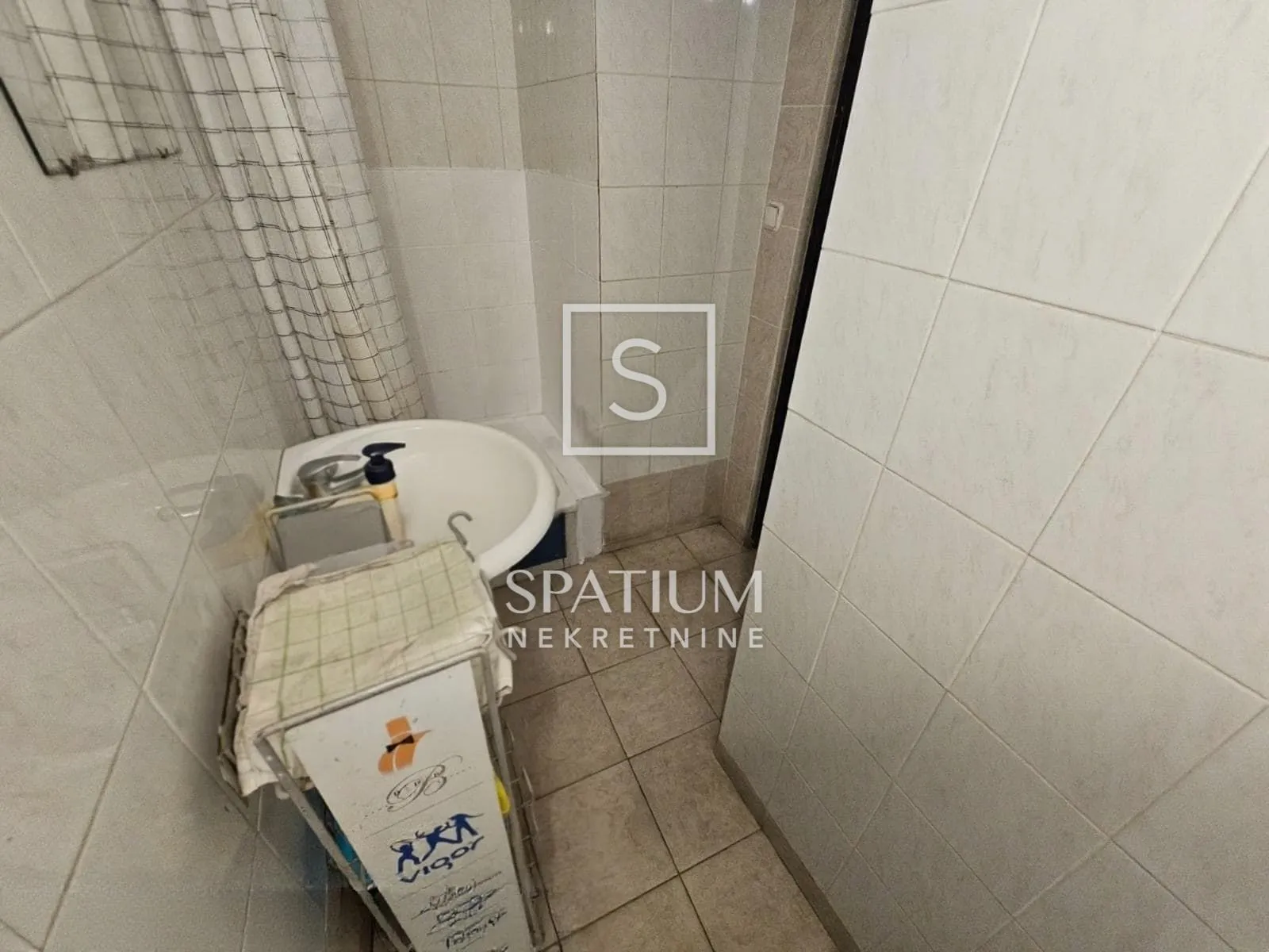 omišalj, otok krk, poslovni prostor u samom centru - slika 6