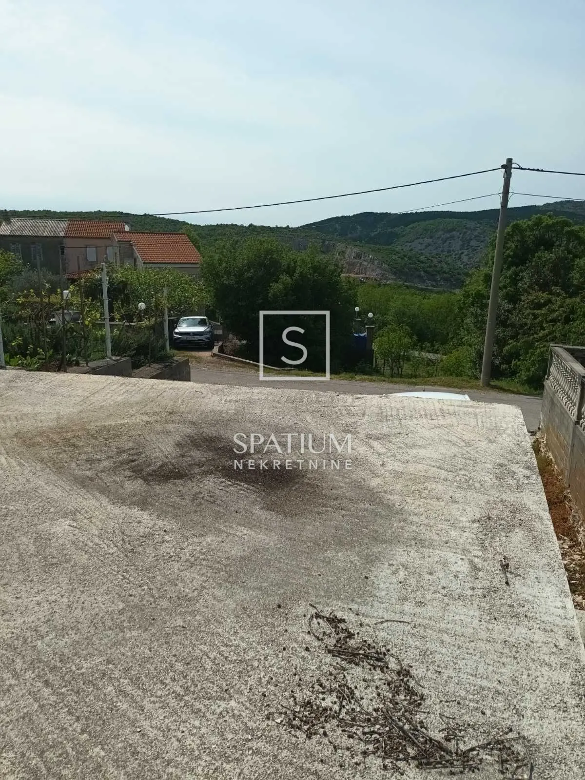 grižane, garaža s velikom okućnicom - slika 11
