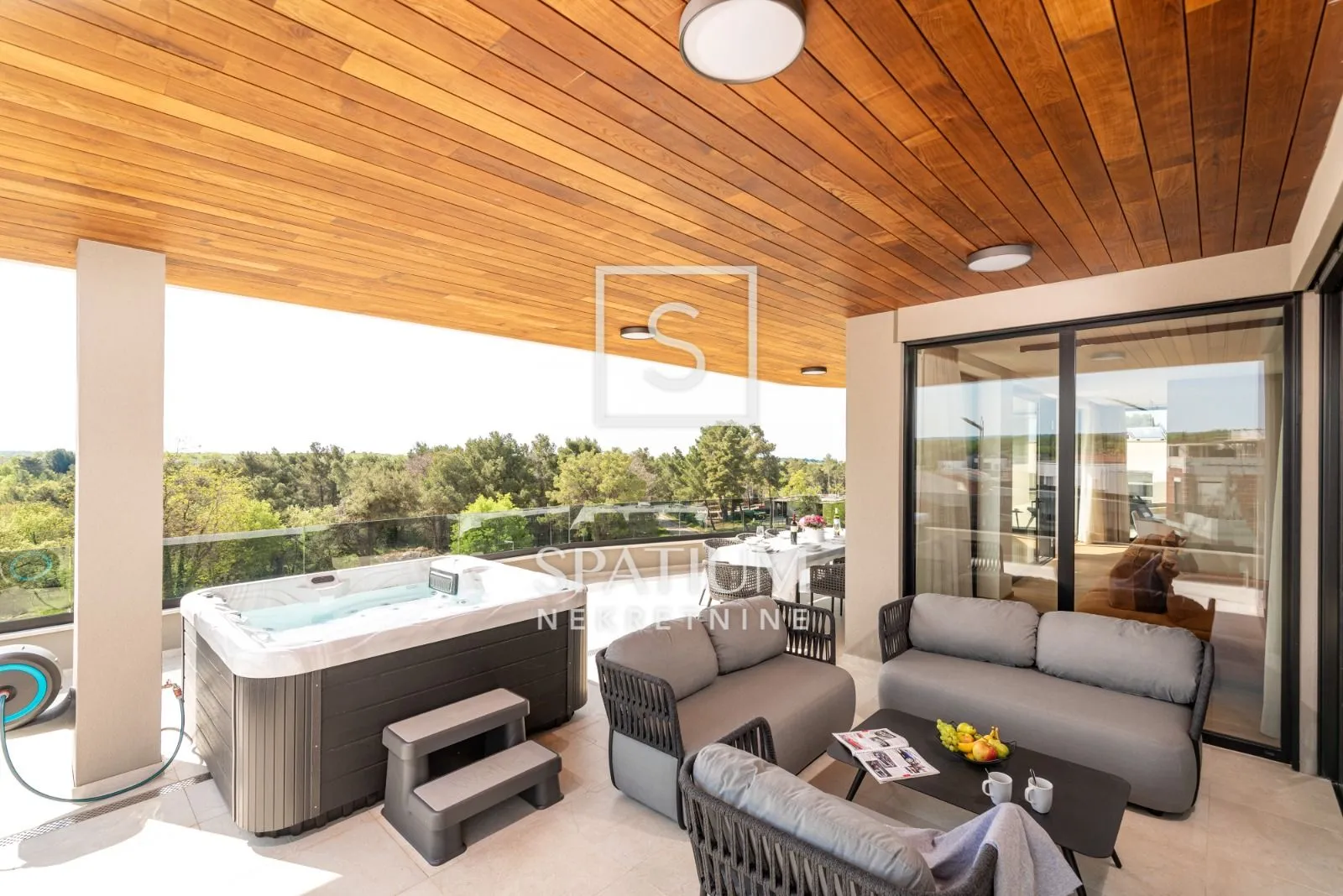 poreč, luksuzni penthouse 600 m od mora s jacuzzijem i panoramskim pogledom - slika 11