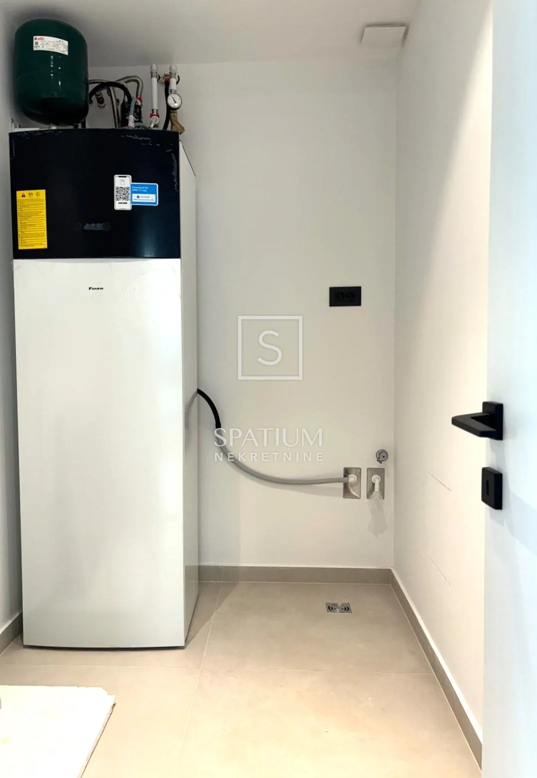 opatija, vrhunski 3s+db u novogradnji 250m od mora - slika 20