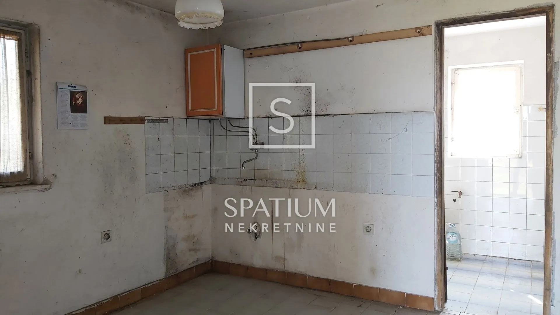 labin, kuća za adaptaciju na velikom građevinskom zemljištu - slika 10