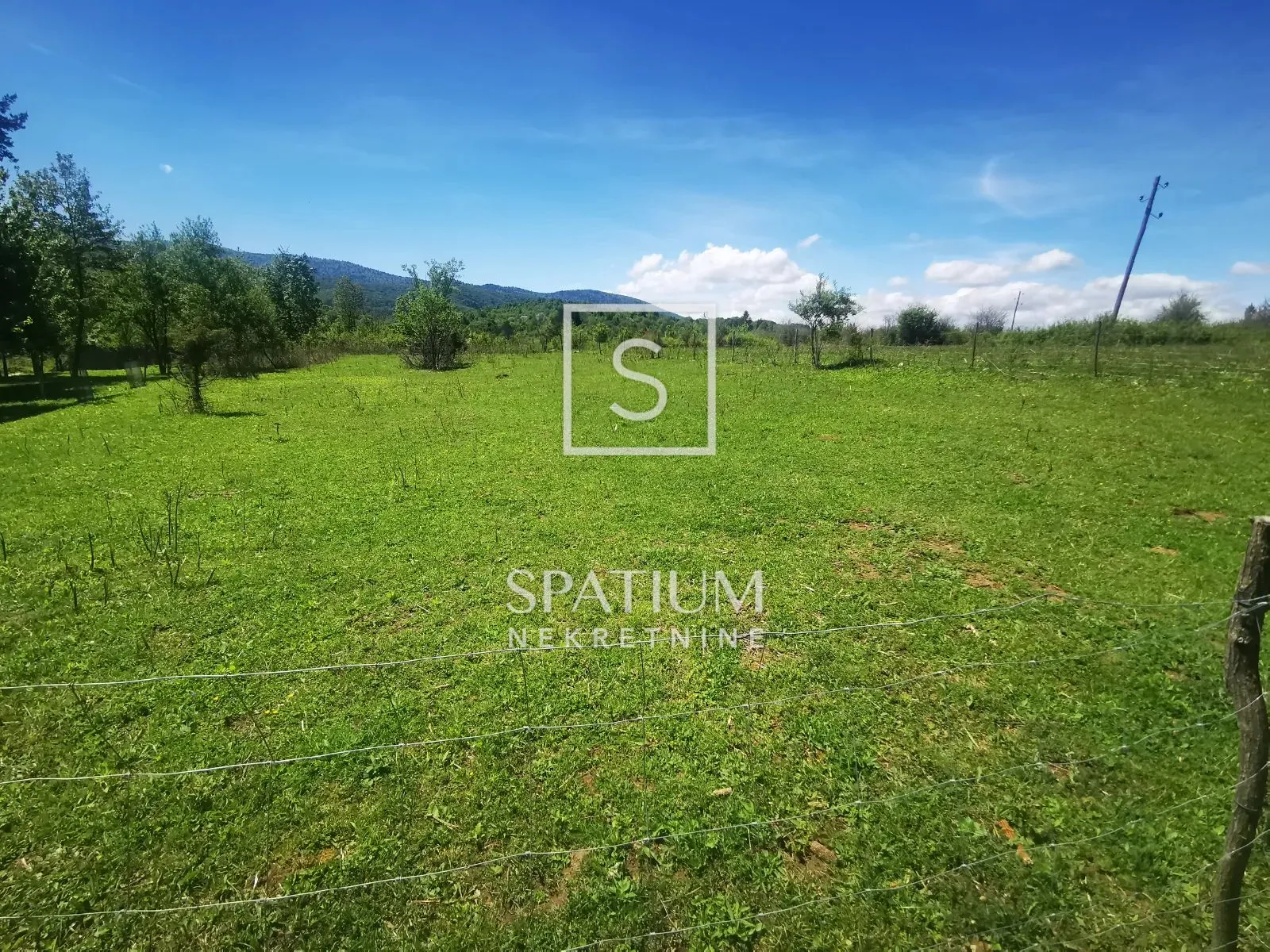 Plaški, Kunić, Građevinsko Zemljište Sa Potencijalom - Kunić, Plaški