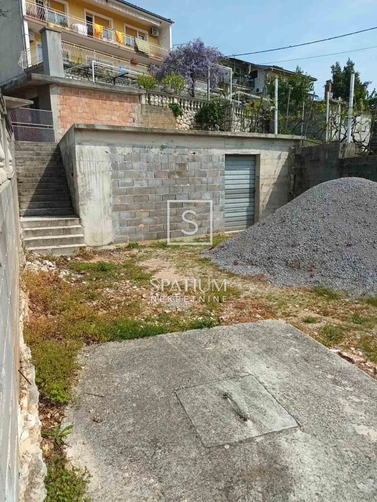 grižane, garaža s velikom okućnicom - slika 3